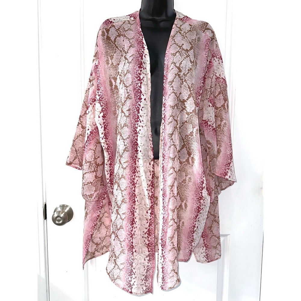 Grace & Emma Pink Snake Print Duster Kimono Shawl
